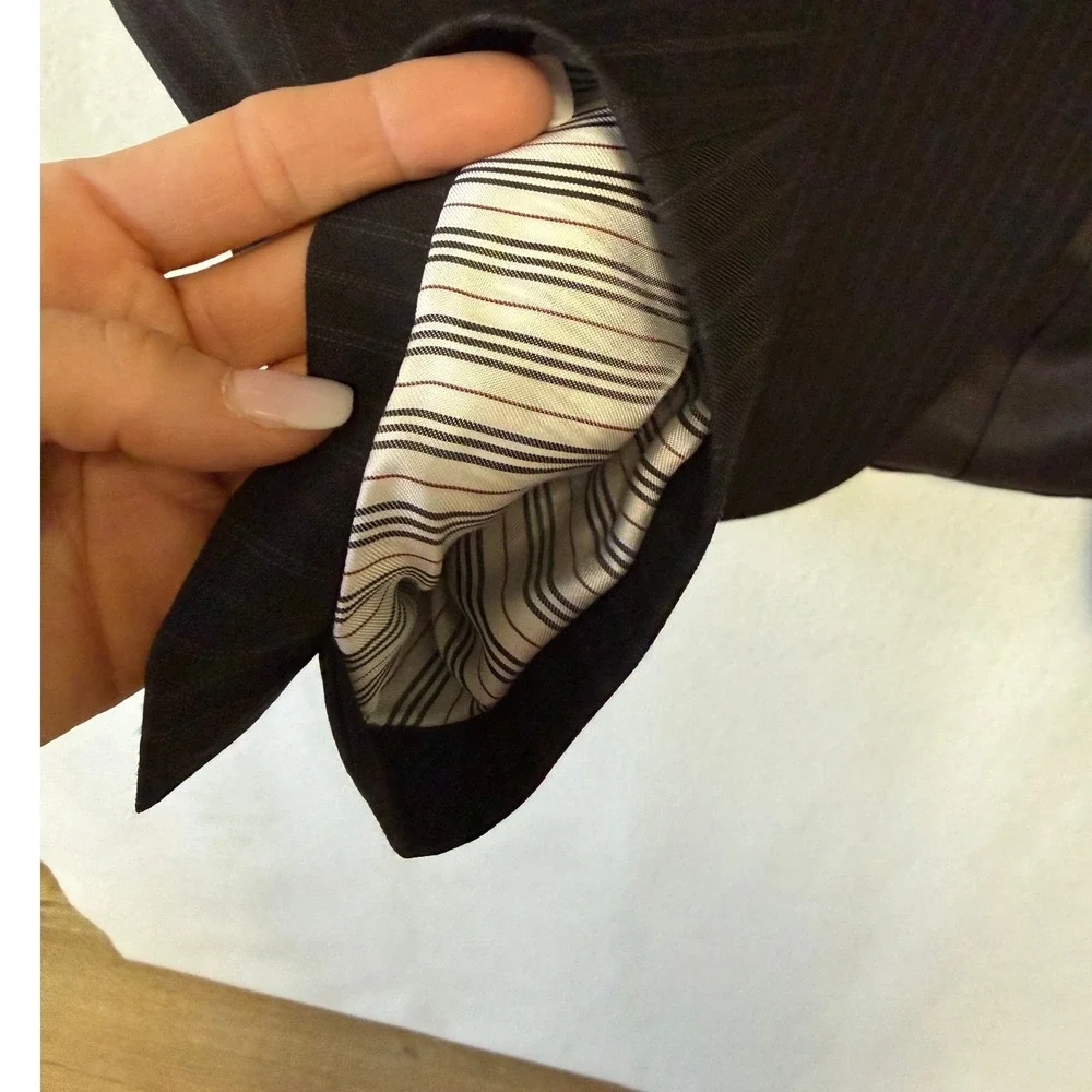Burberry London Men's Dark Gray Pinstripe Wool Blazer 42R‎ Made in USA